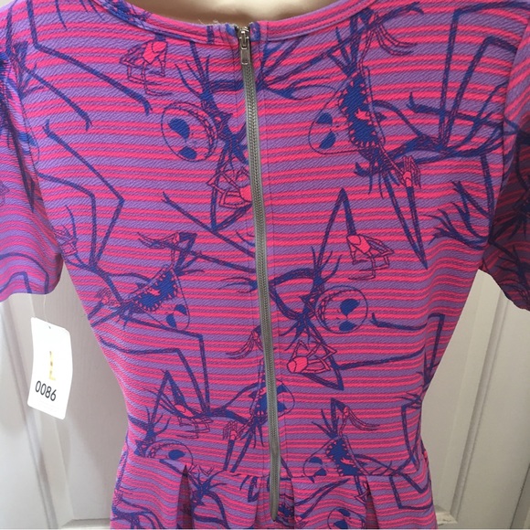 NWT Lularoe Nightmare Before Christmas Amelia Dress + FREE NWT Infinity Scarf - Picture 9 of 15